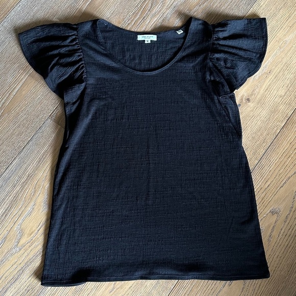 Max Studio Flutter Sleeve Top in Black - Picture 4 of 8
